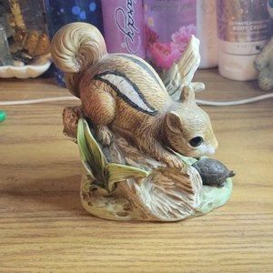 Rare findVintage Chipmunk and Turtle HOMCO porcelain figurine. Woodland friends